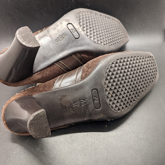 A2 by Aerosoles women's shoes mules clogs brown suede Sherpa lined size 7.5 - Picture 6 of 7